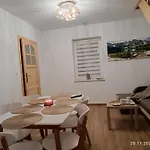 Pod Gwiazdami Apartment *